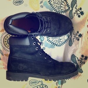 Black Timberland Lace-up Boots